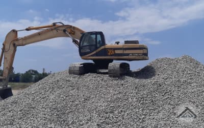 JCB330