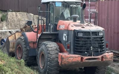 Hitachi 250