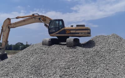JCB330