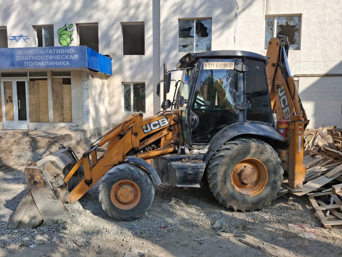 Экскаватор-погрузчик(3в1) JCB 3SX