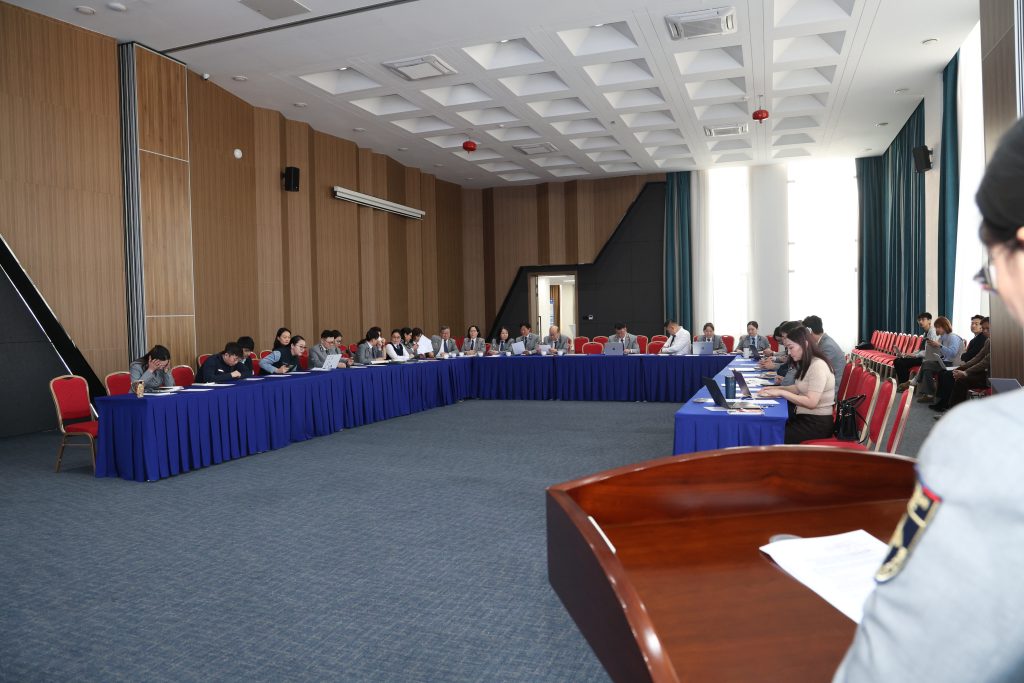 АЛБАН ХААГЧДЫГ ХИЙМЭЛ ОЮУН БОЛОН ЭРСДЭЛИЙН УДИРДЛАГЫН ЧИГЛЭЛЭЭР МЭРГЭШҮҮЛЭХ СУРГАЛТАД ХАМРУУЛЖ БАЙНА