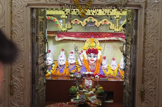 
https://res.cloudinary.com/doetbfahk/image/upload/v1711798892/vedaz_temples/bijasan_mata_2_rjm1ke.jpg