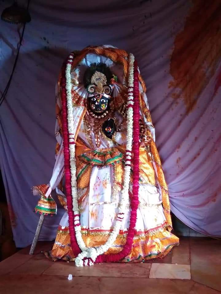 https://res.cloudinary.com/doetbfahk/image/upload/v1711991716/vedaz_temples/dauji-maharaj_1_ubdlec.jpg