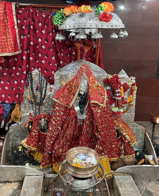 
https://res.cloudinary.com/doetbfahk/image/upload/v1712003593/vedaz_temples/haat_kalika_2_dv1e4m.png