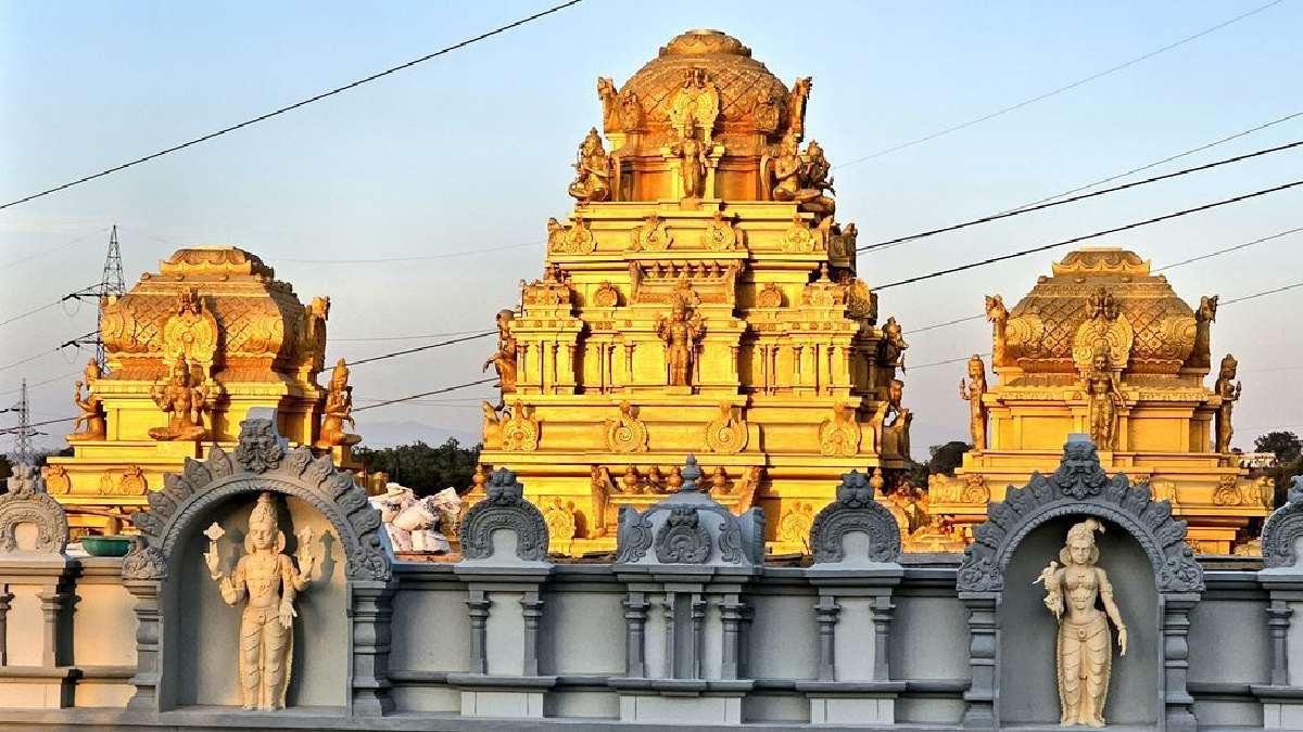 
https://res.cloudinary.com/doetbfahk/image/upload/v1713525870/vedaz_templeBlogs/Temple%20Blogs%20images/Tirupati%20Balaji/mpbreaking55474950_djs2km.jpg