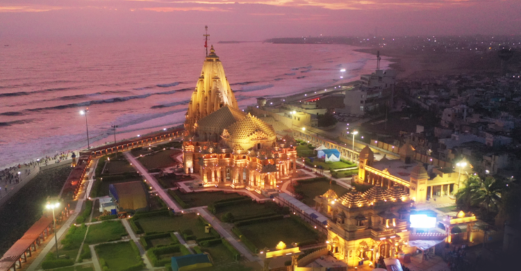 https://res.cloudinary.com/doetbfahk/image/upload/v1713533242/vedaz_templeBlogs/Temple%20Blogs%20images/Somnath%20Mandir/event-banner-1_n4viit.png