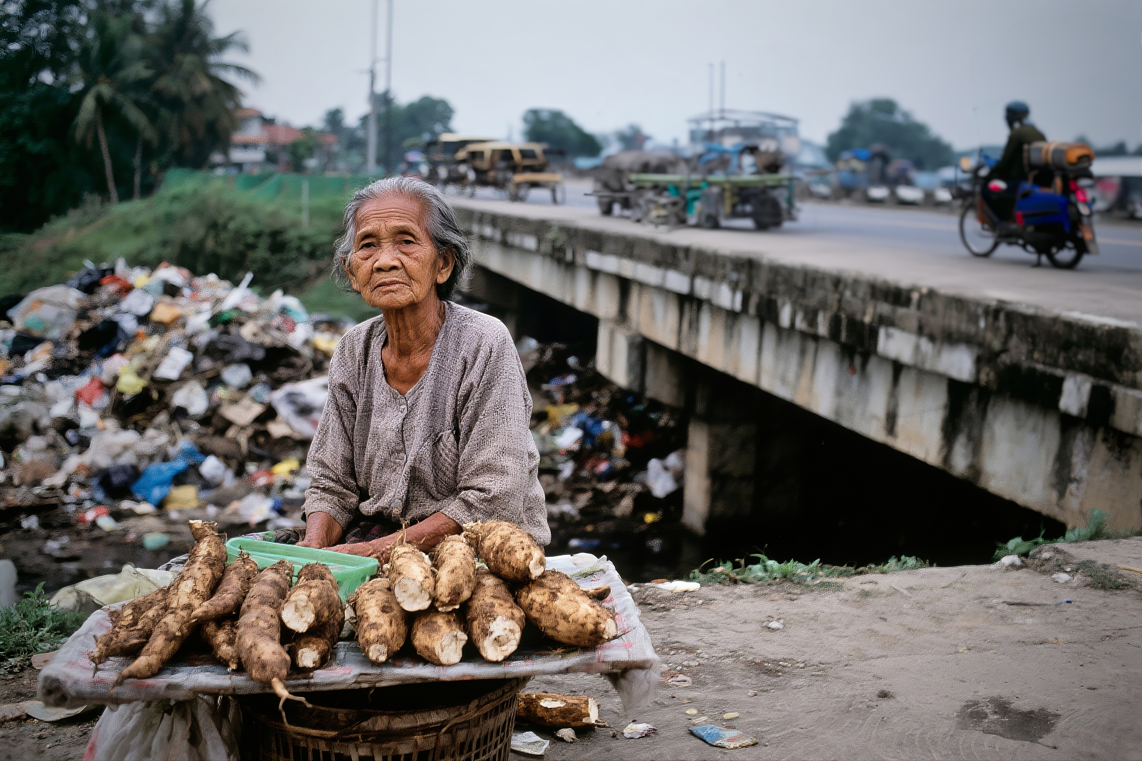 Nenek Pejual Singkong