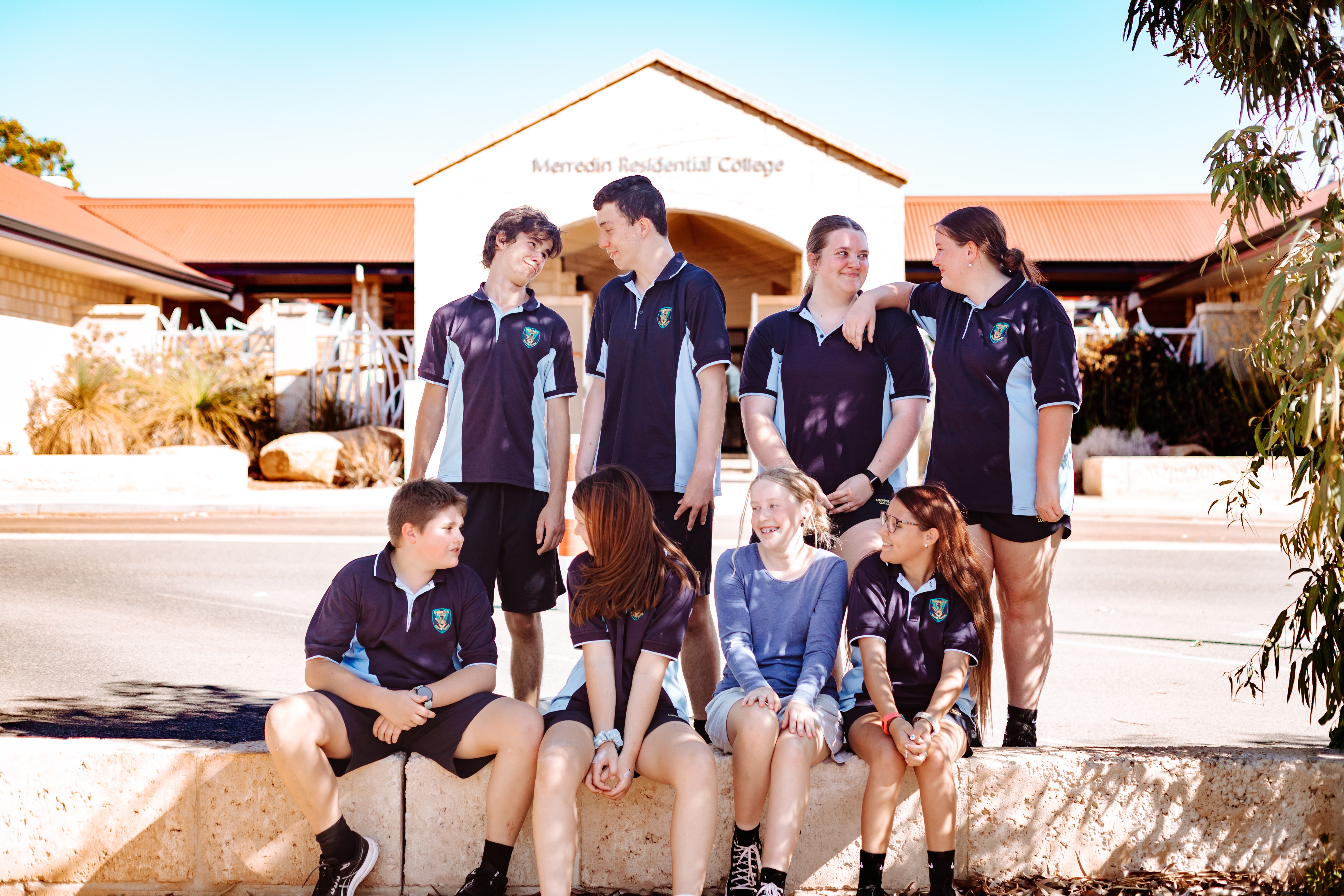 pic of Merredin residential college students at the front of the college