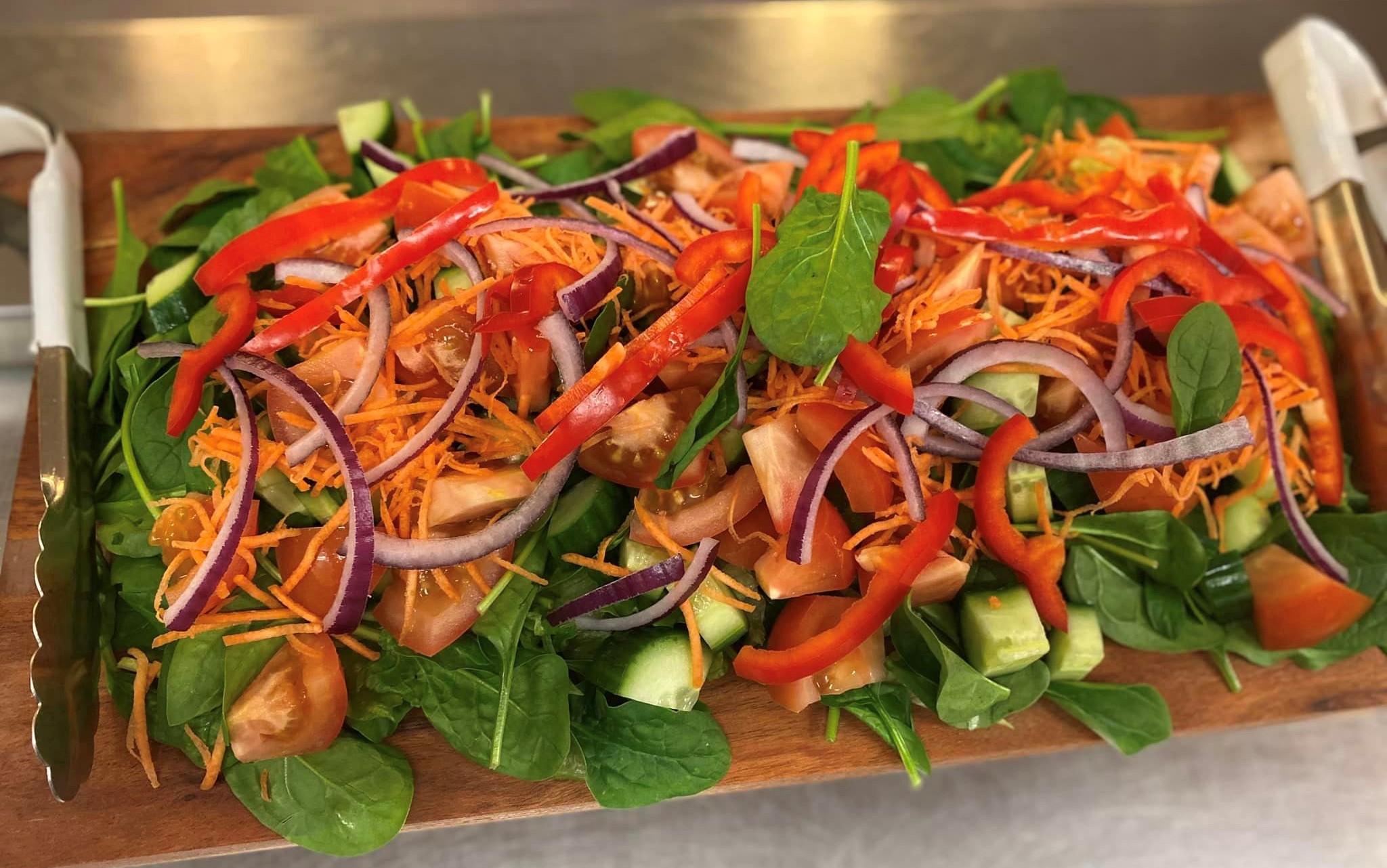 A typical mixed green leaf and tomato salad served at Merredin Residential College