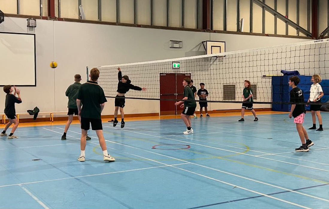 Albany Residential College boarders playing volleyball