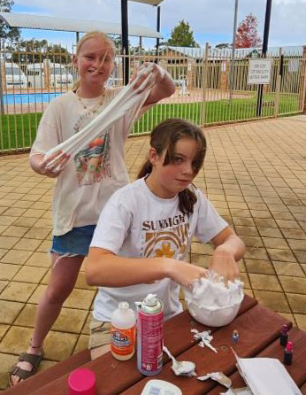 Narrogin Residential College boarders making oobleck.