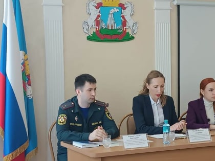 В Ленинском районе прошло совещание с руководителями объектов бытового обслуживания