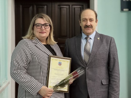 Рубцовский  детский сад № 23 «Малышок» впервые прошел социальную экспертизу и получил статус «Социально ответственный работодатель»