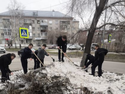 Студентами Алтайского аграрного университета, Алтайского госколеджа и лицея железнодорожного транспорта проведены экологические акции