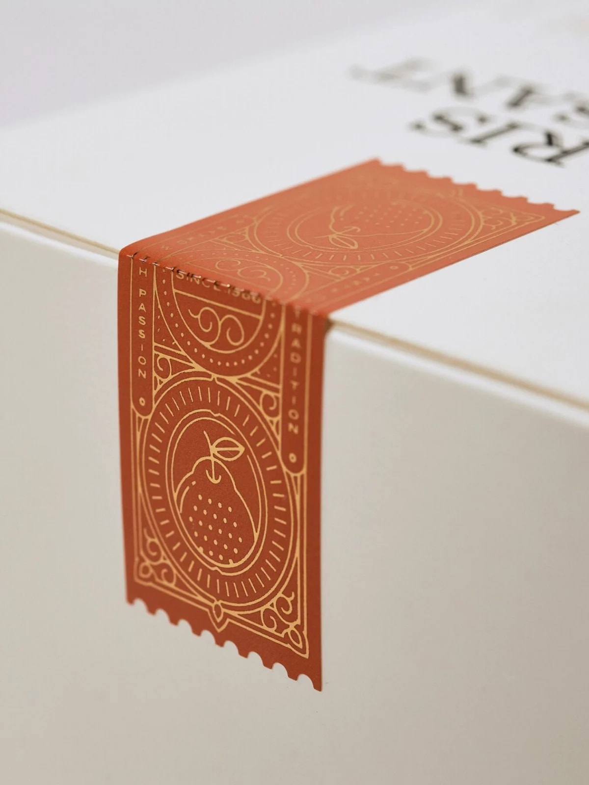 Foil-stamped box seal