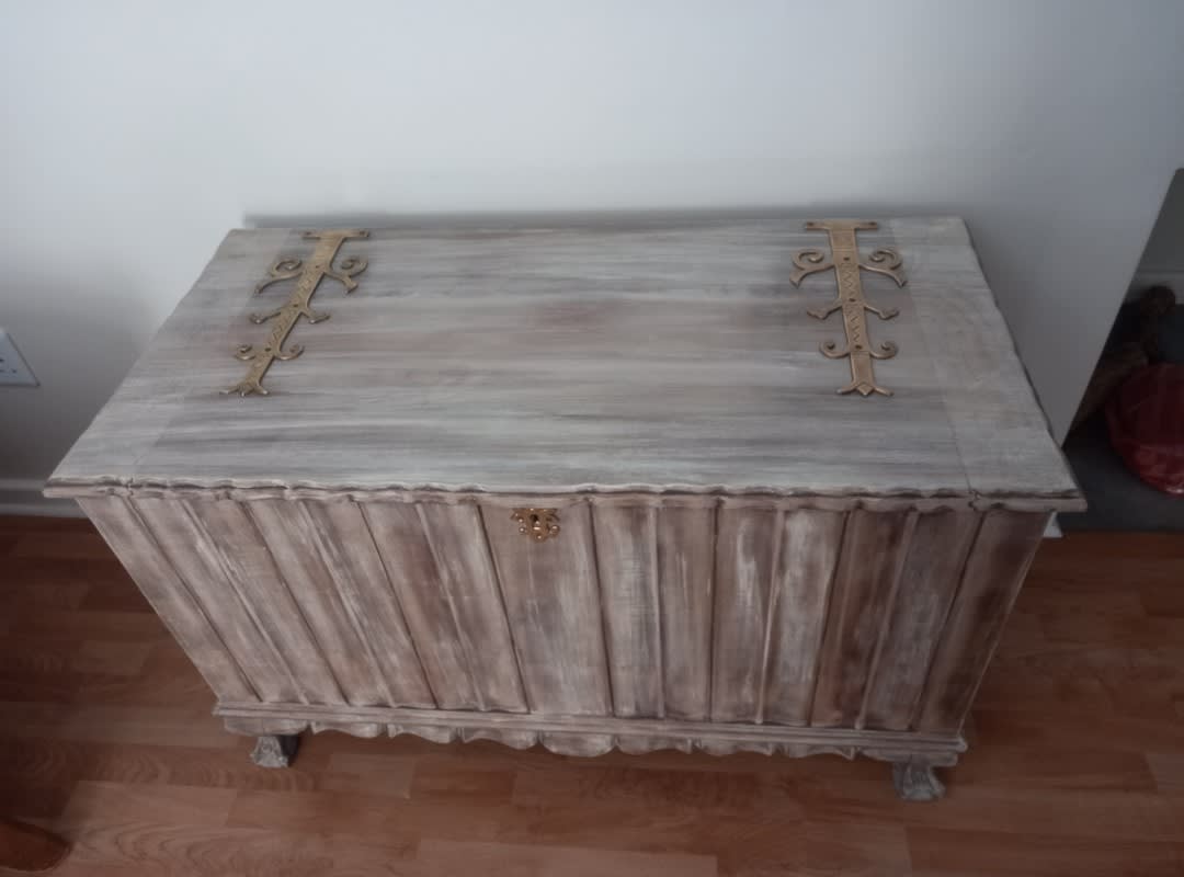 Furniture repair in Paternoster