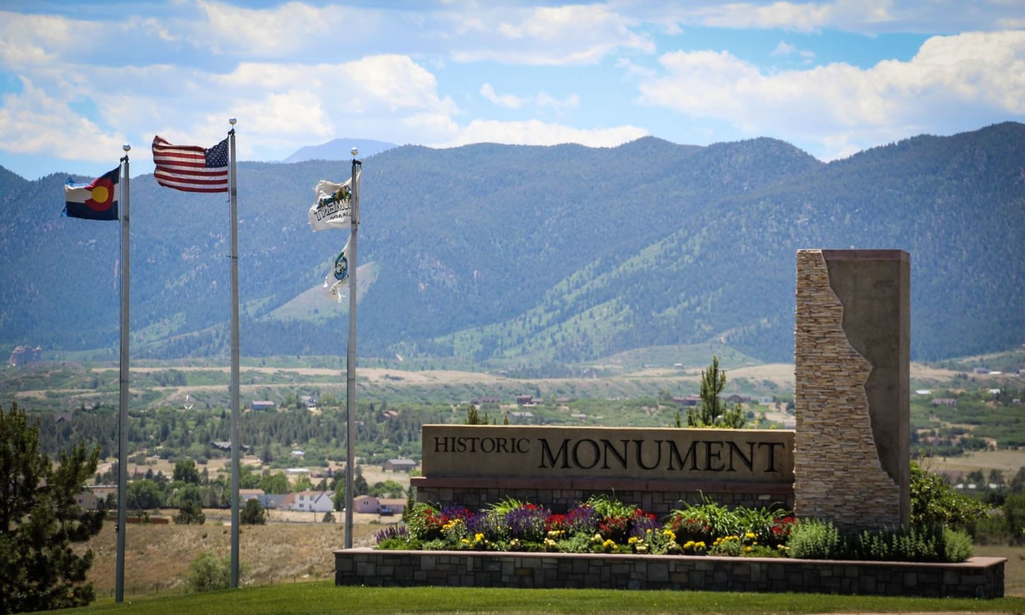 MONUMENT GUIDE