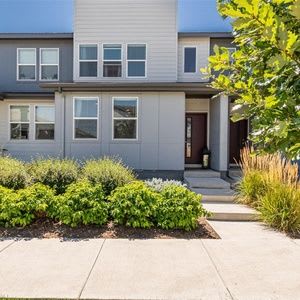 16252 E 47th Place, Denver, CO 80239 photo 1