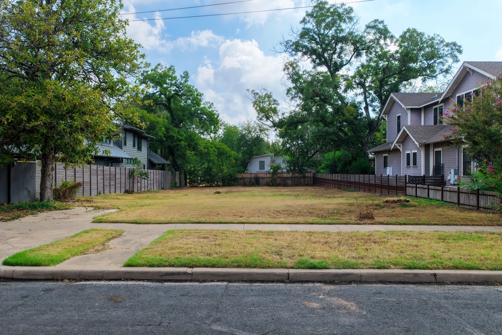 1173 San Bernard St + 1172 Angelina St, Austin, TX 78702 — photo 8