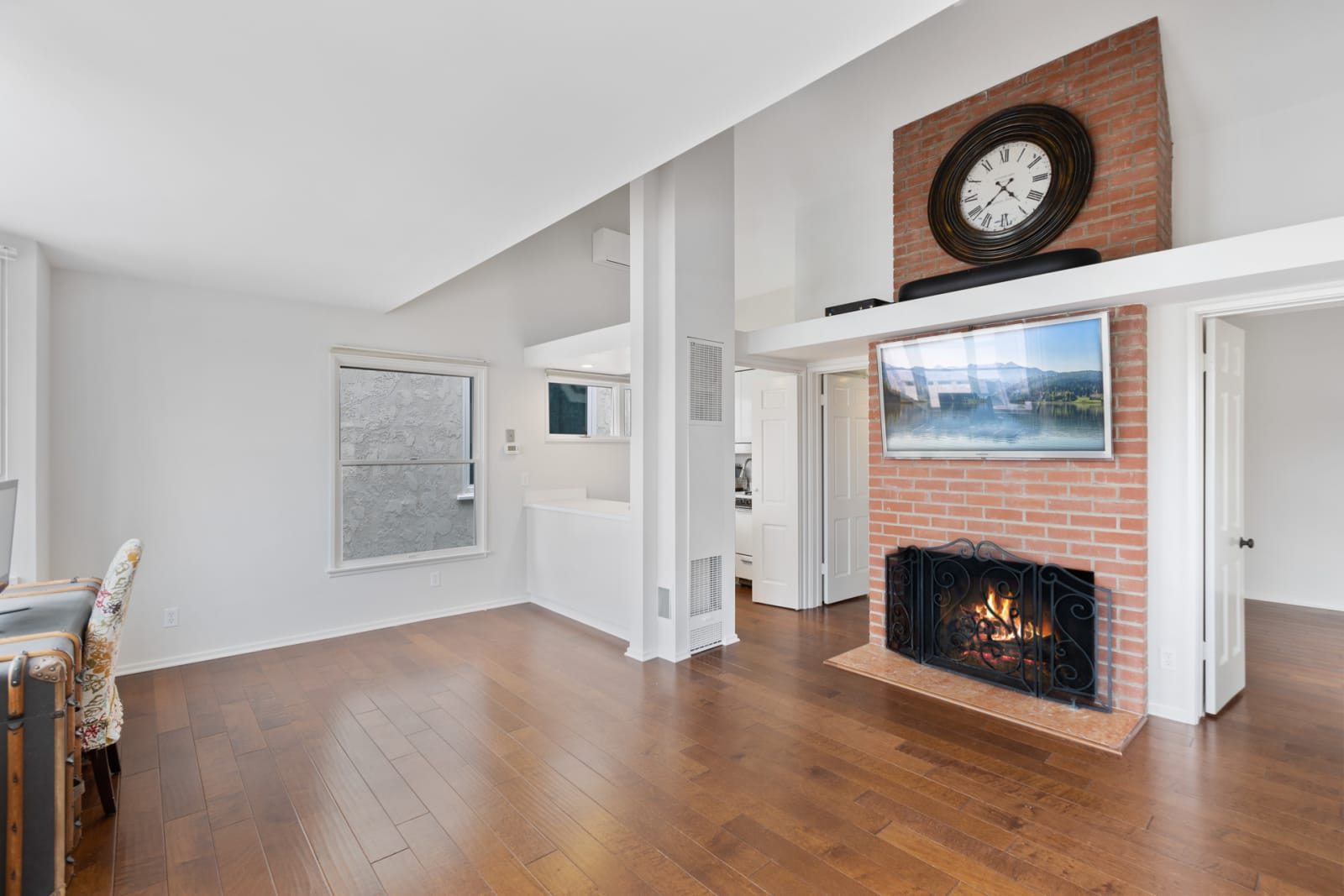 335 E. Bayfront