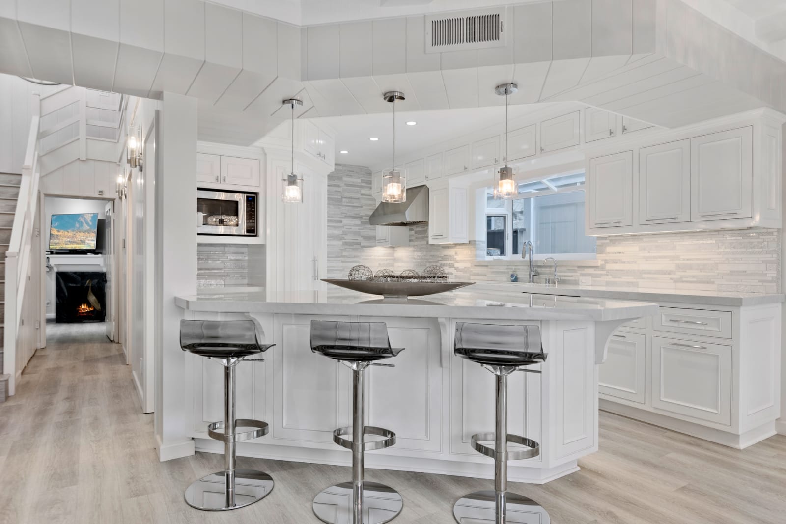 335 E. Bayfront