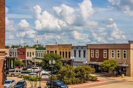Selling a Piece of History – How to Find the Right Buyer for Your Downtown Bryan Home
