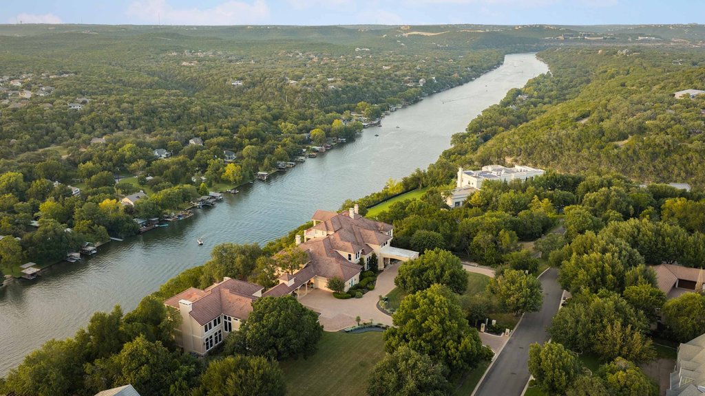 96 Pascal Ln, Austin, TX 78746 — photo 3