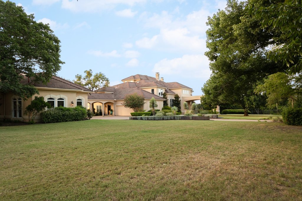 96 Pascal Ln, Austin, TX 78746 — photo 5