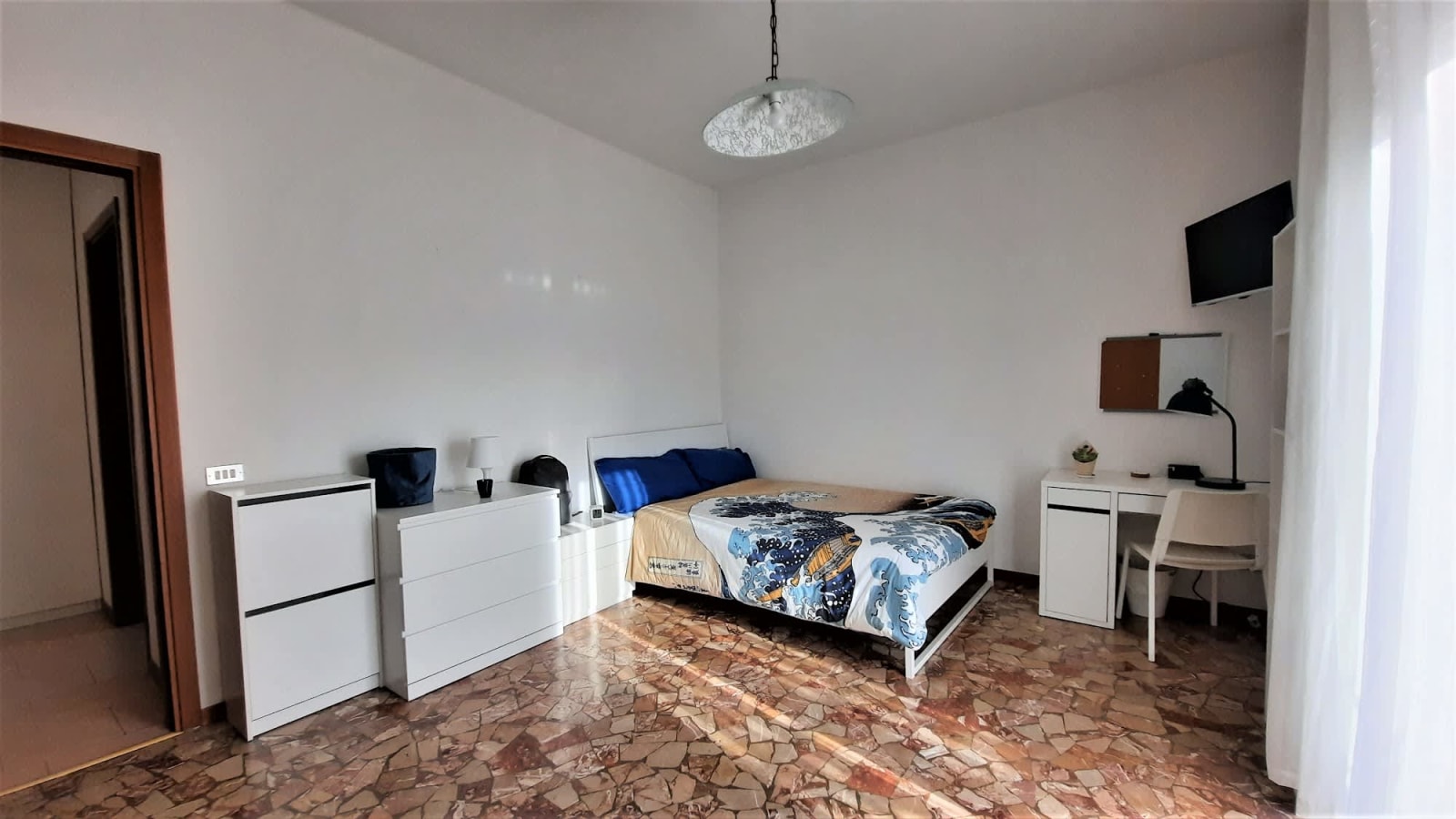 Stanza 14.4 — Singola con letto grande e balcone privato