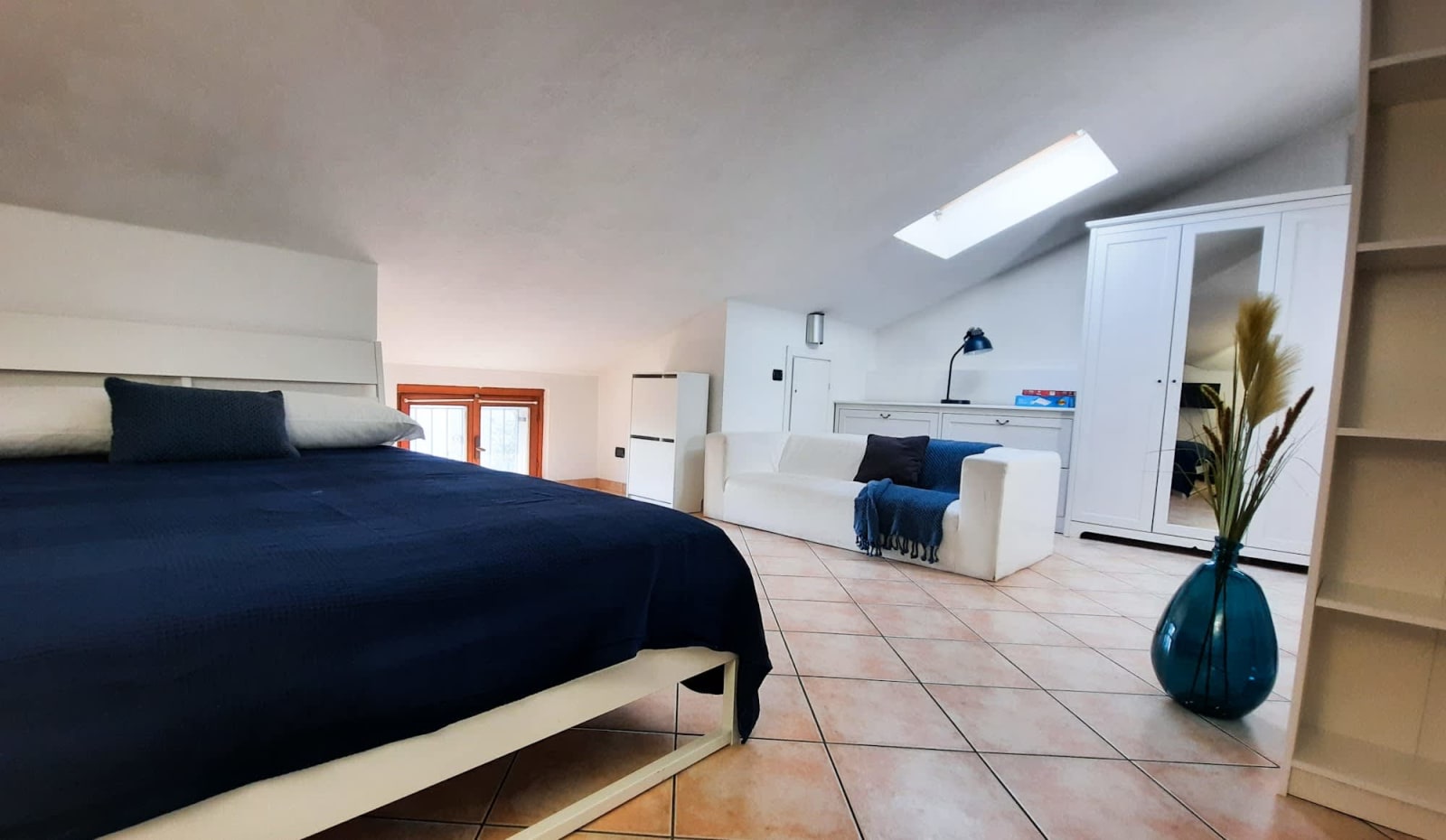 Stanza 10.8 — Posto letto grande in doppia con bagno privato