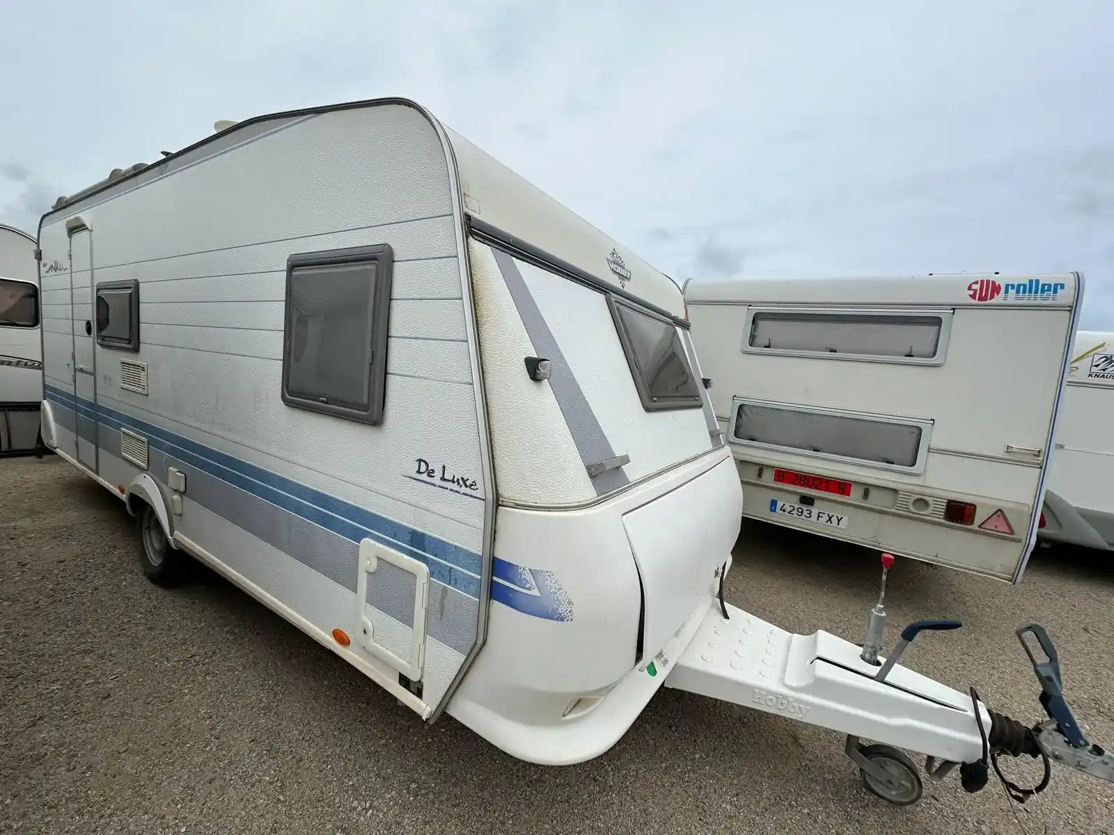 Hobby Nek - Alquiler Caravana Camping Tarragona 6 plazas