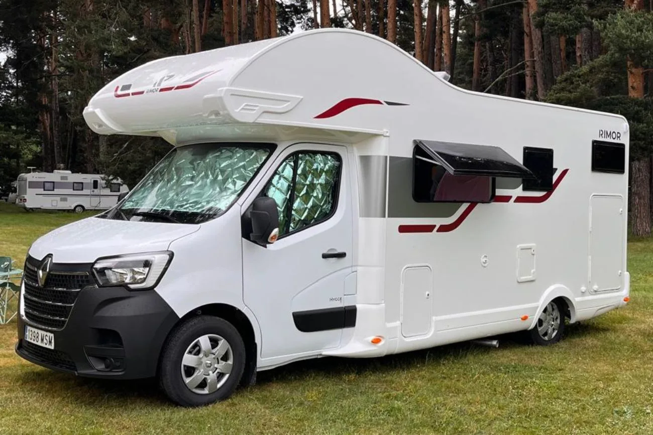 Motorhome rental for 6 people at Camping San Juan in Valdemorillo