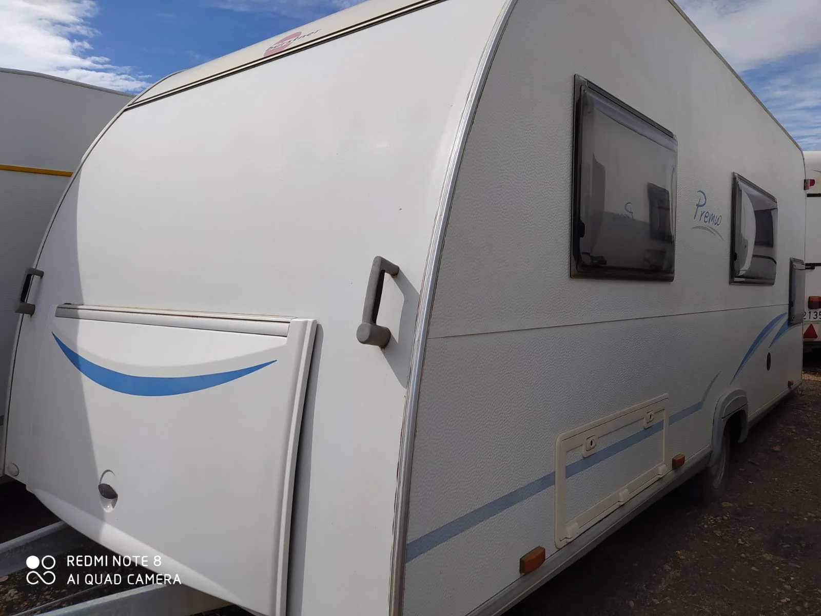 Burstner Premio-Alquiler Caravana Camping Tarragona 6 plazas