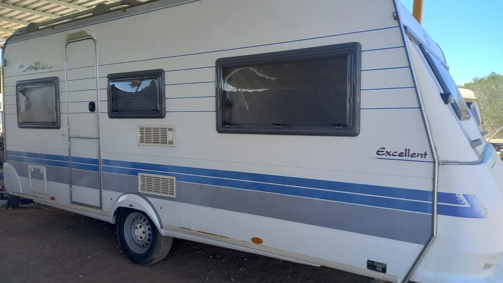 Hobby NL - Alquiler Caravana Camping Tarragona 6 plazas