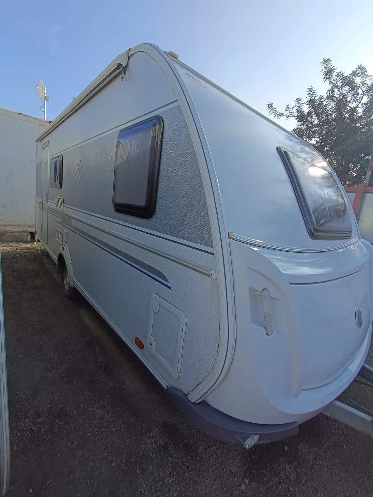 KNAUS ISAAC-Alquiler Caravanas Campings Tarragona 6 personas