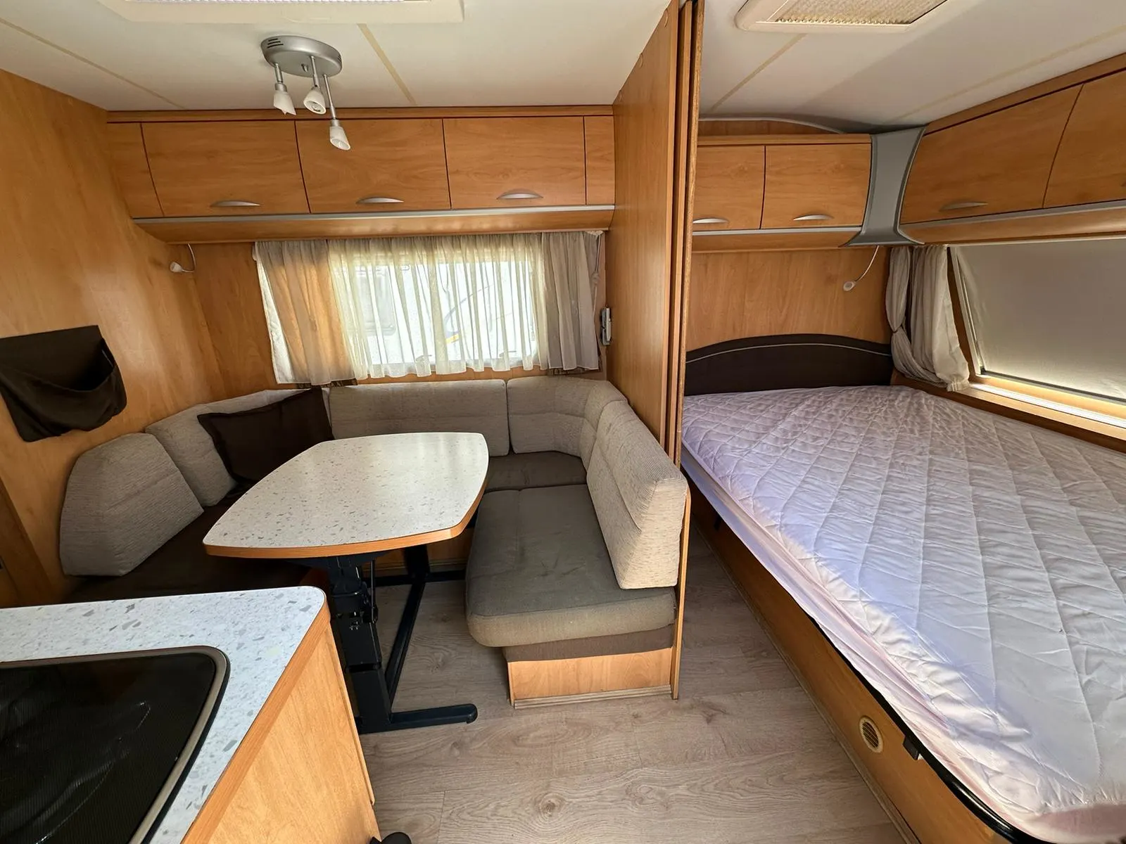 AdagioAlquiler Caravana Campings Tarragona 6 plazas