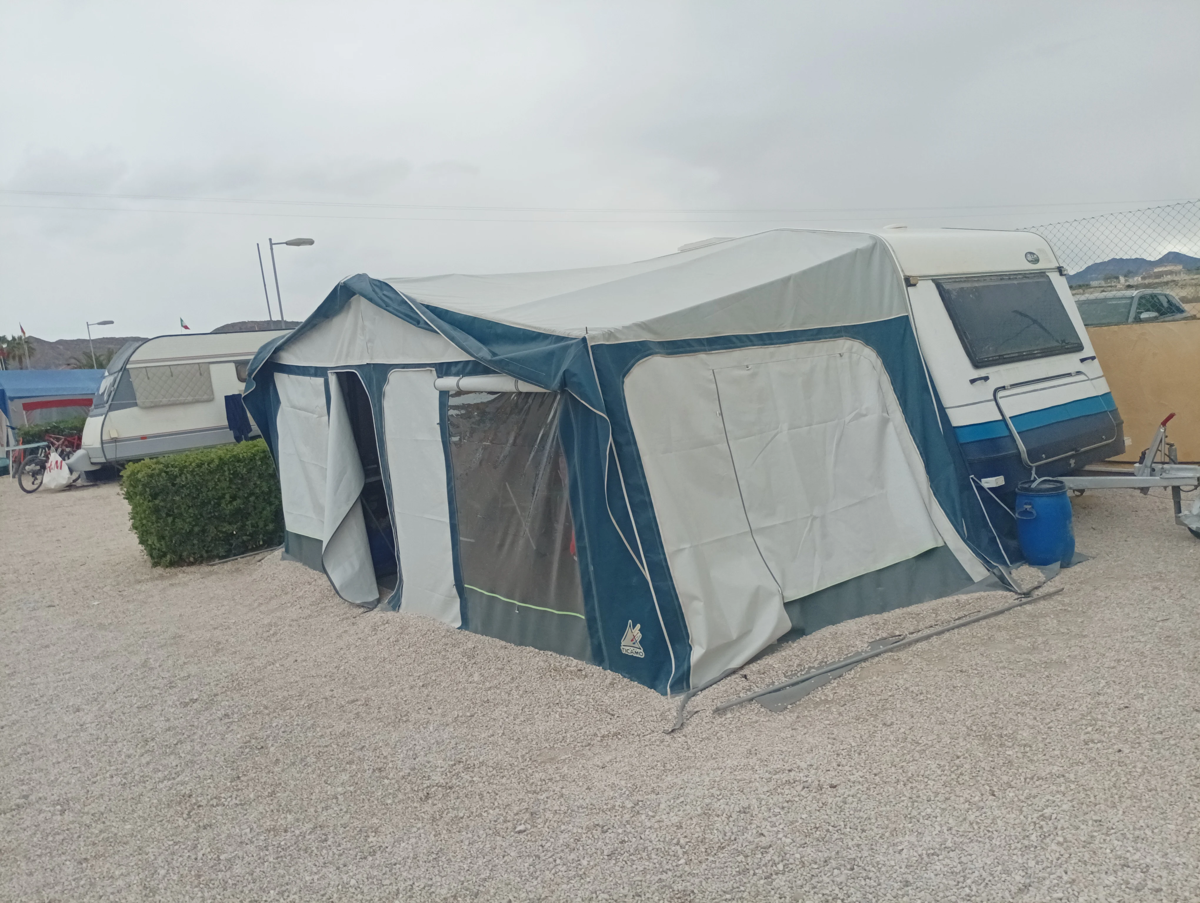 ALQUILER CARAVANA EN CAMPING EN ZONA SUR ALICANTE