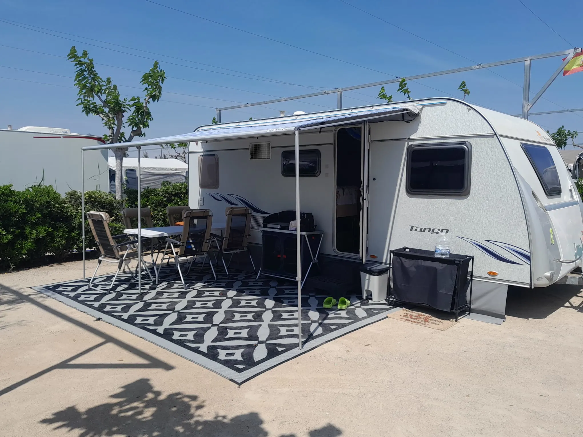 TE ALQUILO MI CARAVANA EN CAMPINGS DE ALICANTE