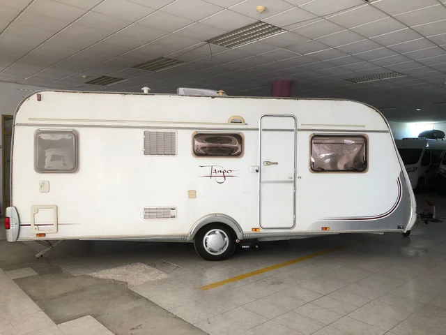 TANGO 3 DLO ,ALQUILO CARAVANA TARRAGONA SUN ROLLER