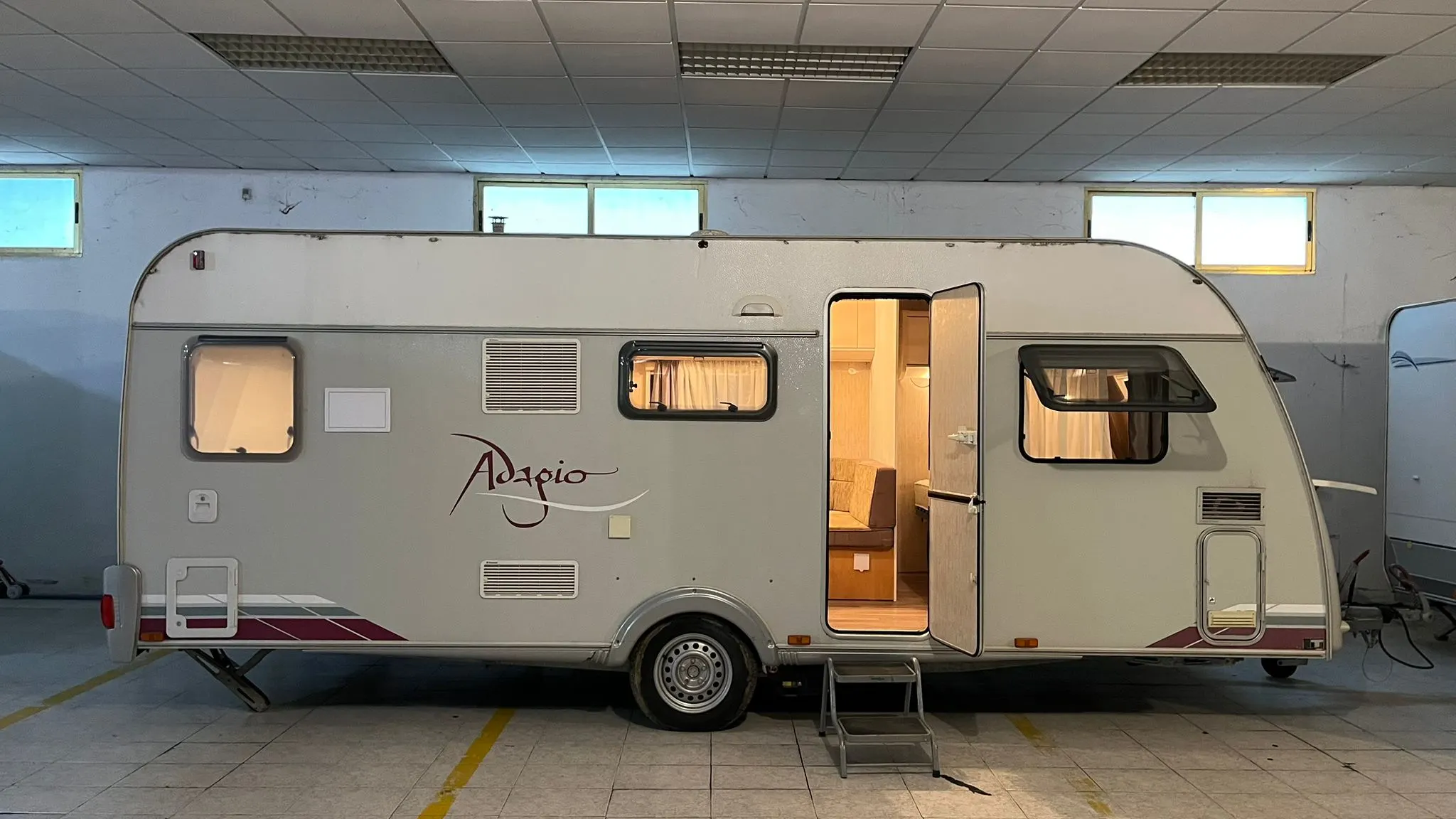 ADAGIO NOVA ALQUILO CARAVANA TARRAGONA SUN ROLLER