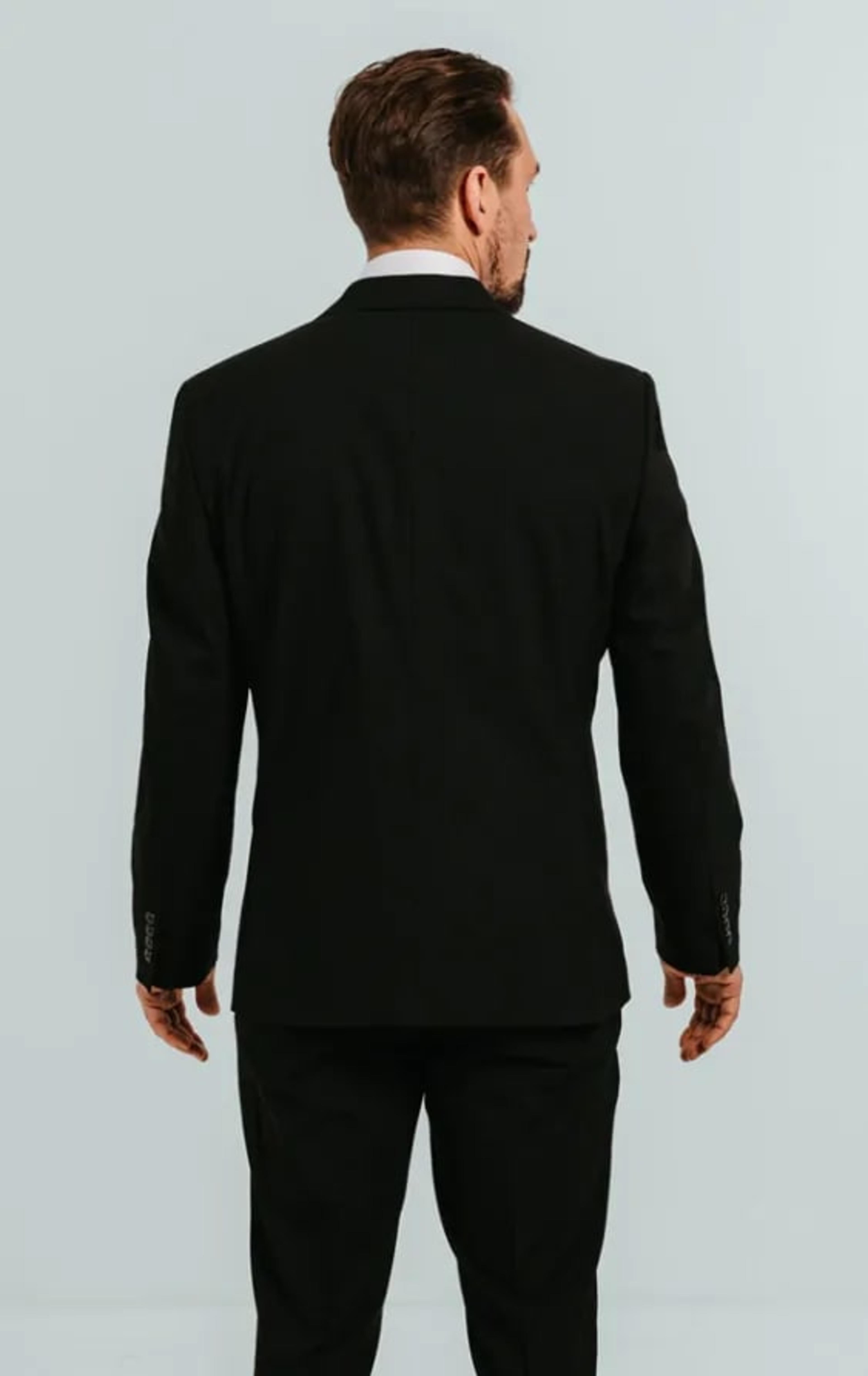 Dobell Black 3 Piece Suit with Peak Lapel thumbnail 4