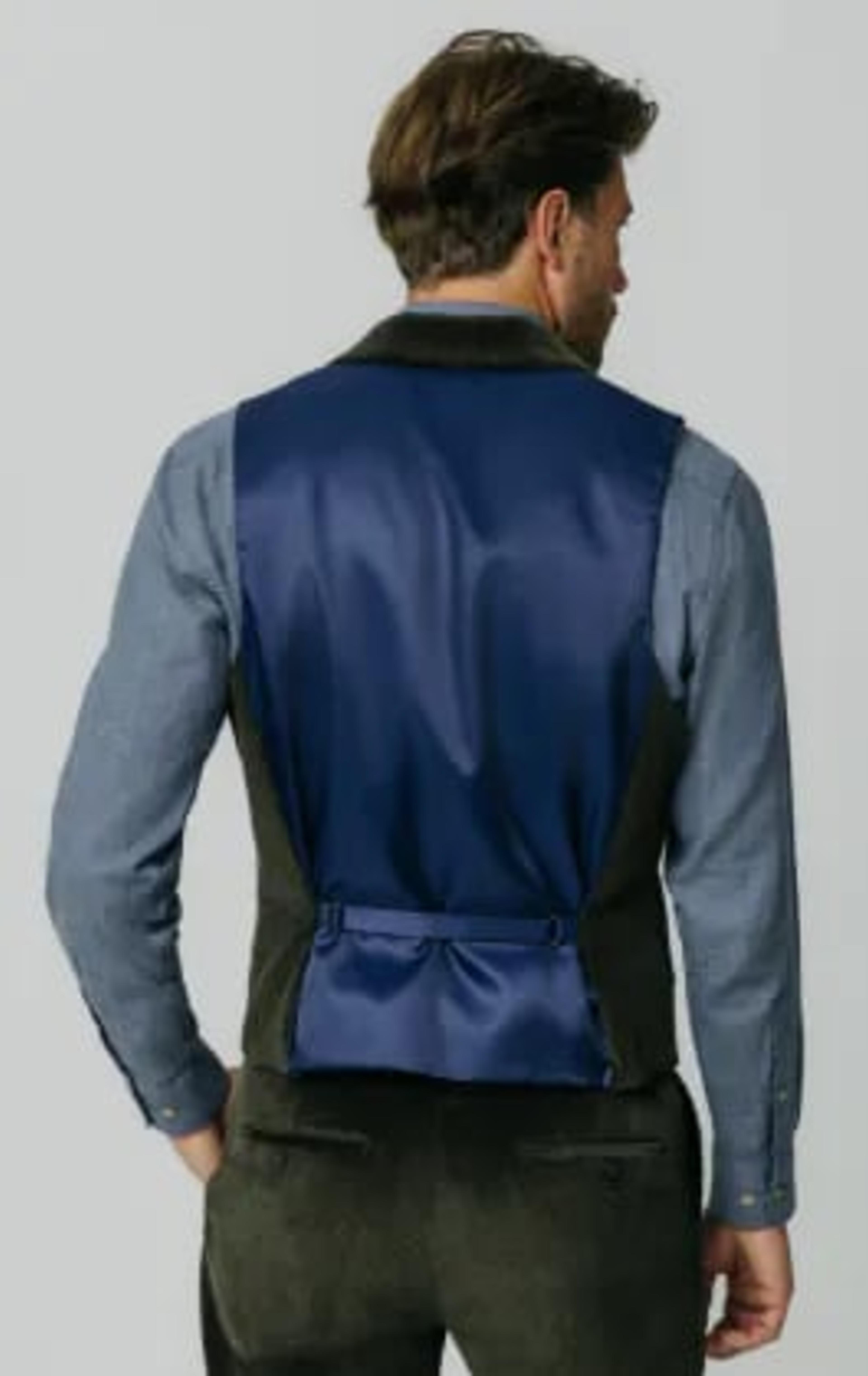 Dobell Green Corduroy Waistcoat with Notch Lapel thumbnail 4