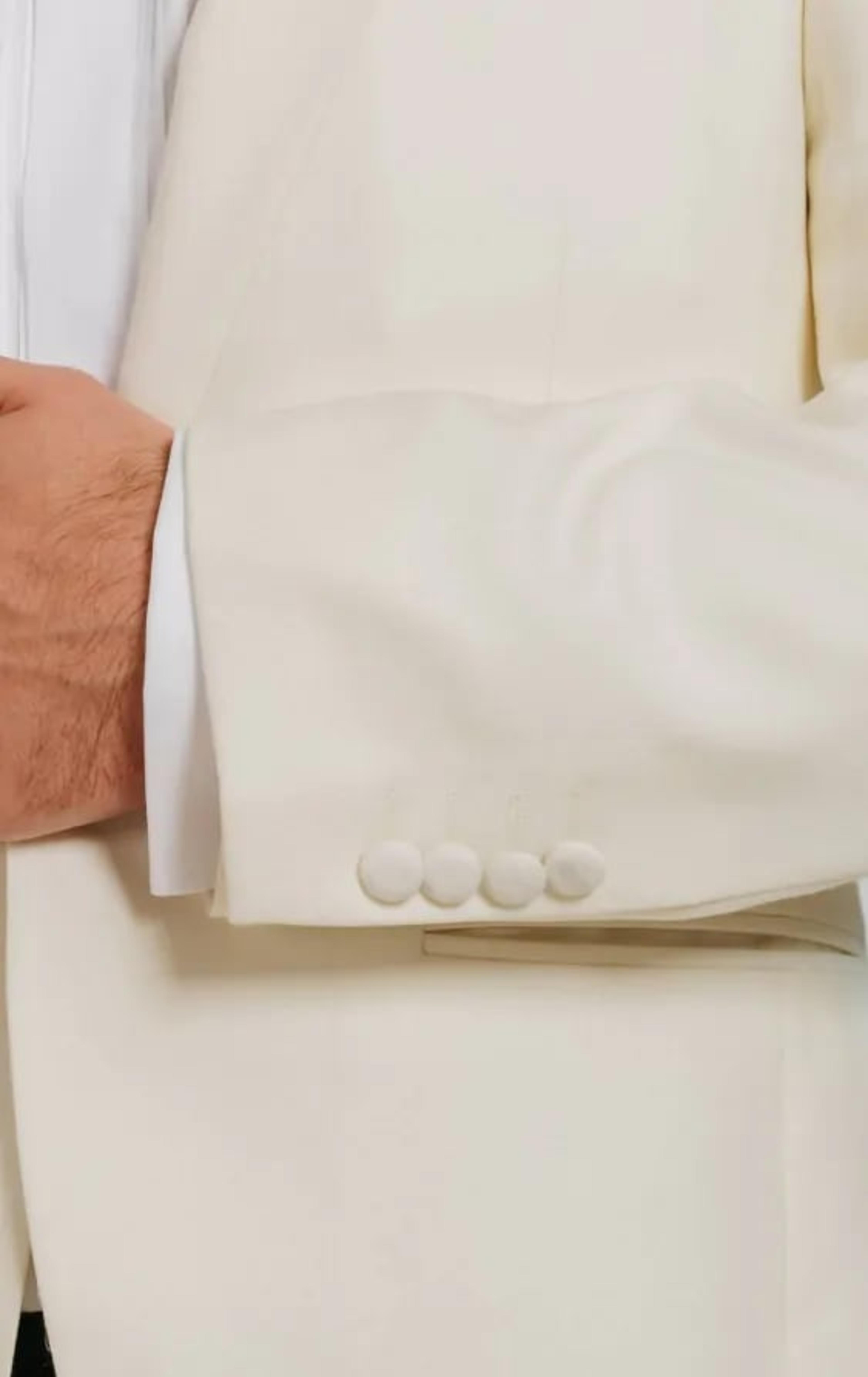 White Notch Lapel Tuxedo thumbnail 5