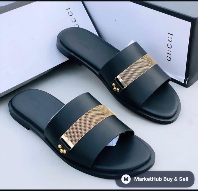 Sandles