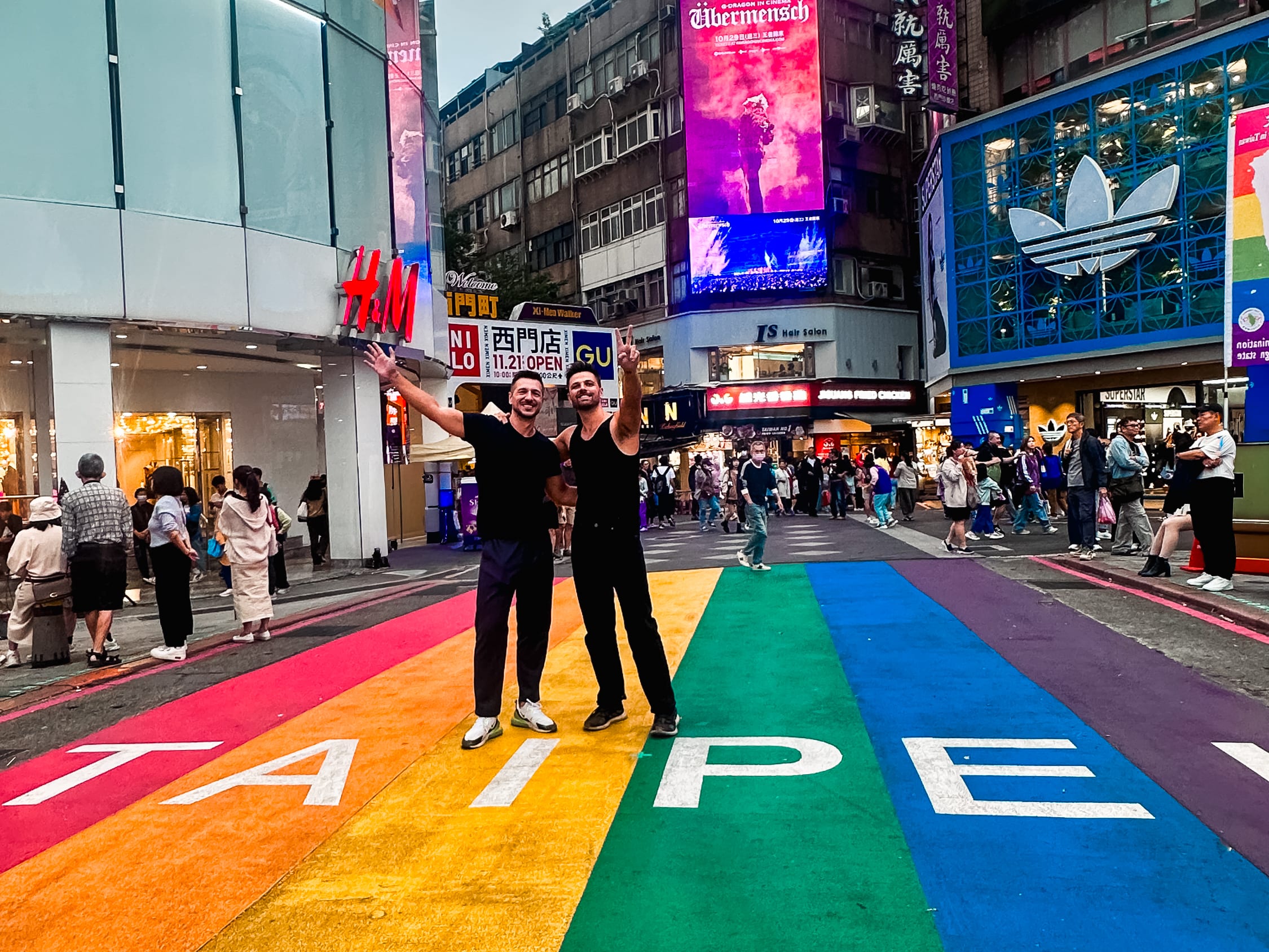 Gay Taipei Guide: LGBTQ+ Culture, Bars & Hotspots 🇹🇼