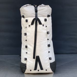 75l Alpine Back View