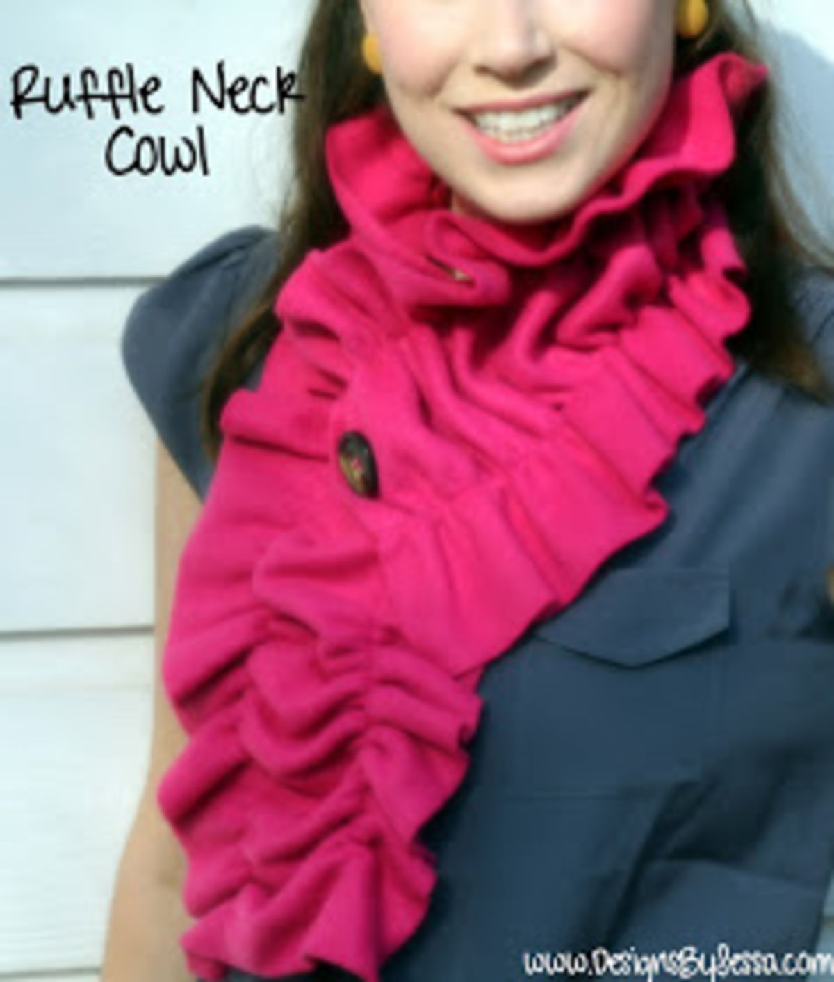 Ruched scarf. This one is sewn but rushing could be accomplished by weaving through a thin piece of fleece and tying or threading into the ends of the scarf