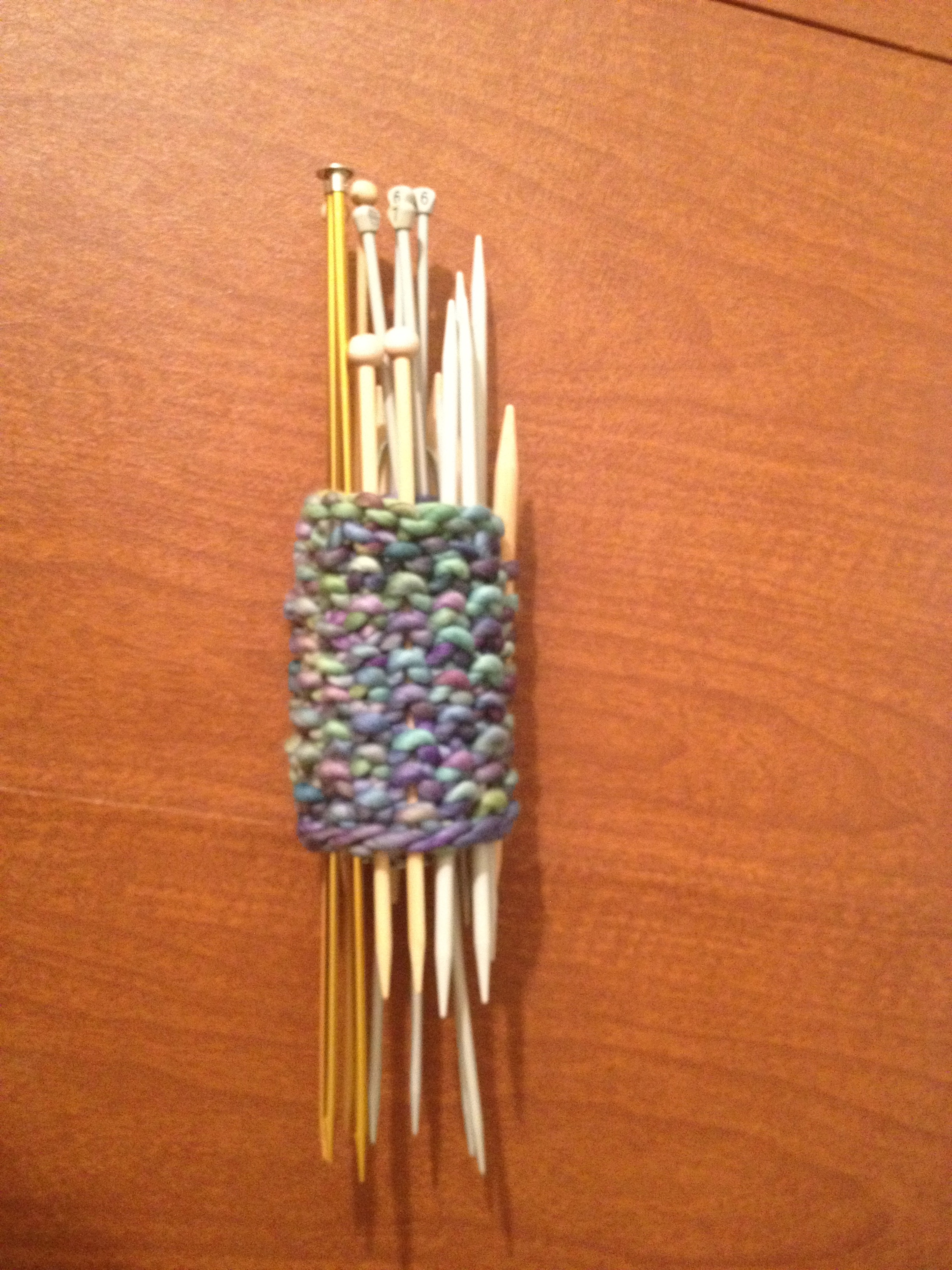 Knitting Needle Holder
