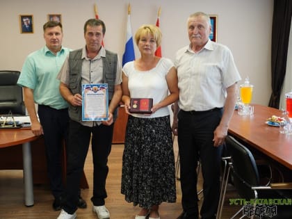 Усть-катавские женщины получили благодарности от воинской части