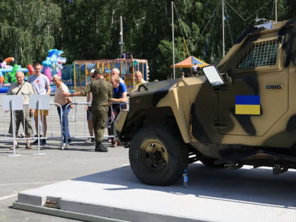 Центральный военный округ и «Единая Россия» открыли масштабную выставку трофеев спецоперации в Челябинске